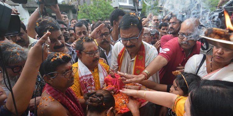 02-05-19 Guwahati- Devotees rally with recover Ugratara relic back in temple, 'Thieves' sent to city police custody