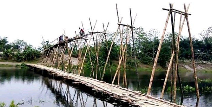 Successive govts fail to give a permanent bridge over Pokamari river in Assam's Abhayapuri