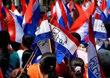 465882-agp-flags700