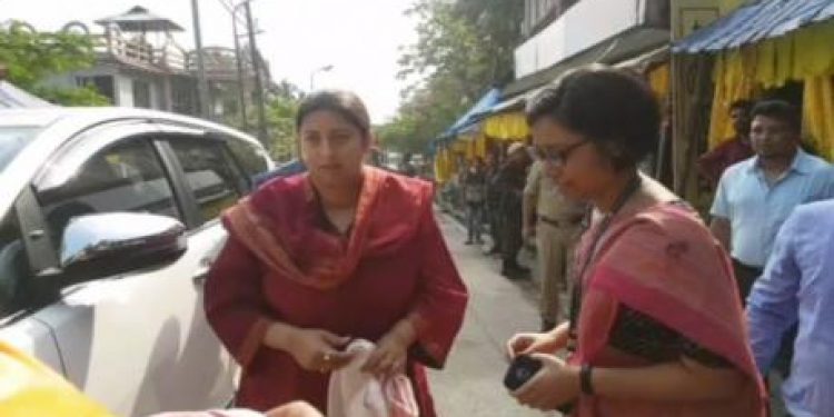 BJP leader Smriti Irani visit Kamakhya Temple after her win in loksabha election