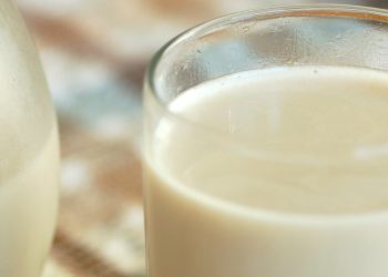 milk Milk gets costlier than diesel in Pakistan