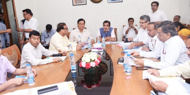 Chief Minister meet Nitin Gadkari