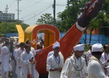 13-06-19 Guwahati- Badla Padma Ata Purushar Satriya samaroh (6)