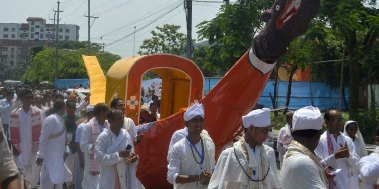 13-06-19 Guwahati- Badla Padma Ata Purushar Satriya samaroh (6)