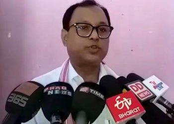 শীঘ্ৰেই পূৰ্ণ পৰ্য্যায়ৰ শিক্ষানুষ্ঠানলৈ ৰূপান্তৰিত কৰক শিৱসাগৰৰ দুখন উচ্চ শিক্ষানুষ্ঠানক : দীপাংক নাথ