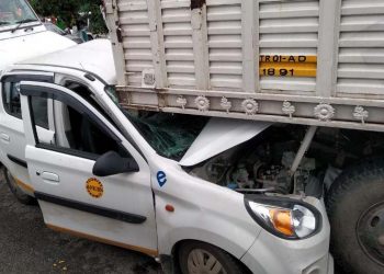 গুৱাহাটীৰ লখৰাত ভয়ংকৰ পথ দুৰ্ঘটনা
