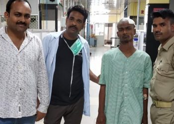rafiq-after-being-discharged-at-kgmu_e1f0b5be-ac3a-11e9-a723-55bad35bb354