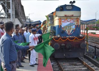 আজিৰ পৰা বগীবিলৰ ওপৰেদি আৰম্ভ হ’ল ডেকাৰগাঁও-ডিব্ৰুগড় ইণ্টাৰচিটি এক্সপ্ৰেছ