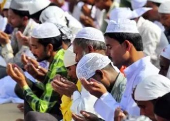 ঈদ–উজ–জোহা : পুৱাই সমূহীয়া ঈদৰ নামাজত অংশ গ্ৰহণ ইছলাম ধৰ্মাৱলম্বী ৰাইজৰ