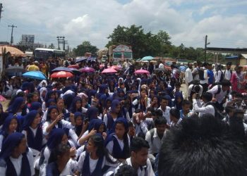 ছাত্ৰী প্ৰহাৰৰ ঘটনাক লৈ আজিও উত্তপ্ত ডিমৌ; পুনৰ আৰক্ষীৰ ২৪ ঘণ্টাৰ সময়সীমা