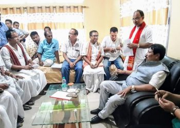 মহুৰামুখত অনুষ্ঠিত হ’বলগীয়া শংকৰ সংঘৰ অধিৱেশনক লৈ মন্ত্ৰীৰে আলোচনা