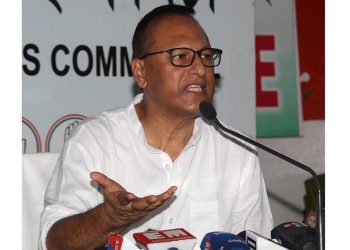 সংবাদমেলত সাংসদ প্ৰদ্যুৎ বৰদলৈ : ভাৰতৰ অৰ্থনীতি নিম্নগামী হৈছে; জুইক ফটাকানিৰে ঢাকিব পৰা নাযায়