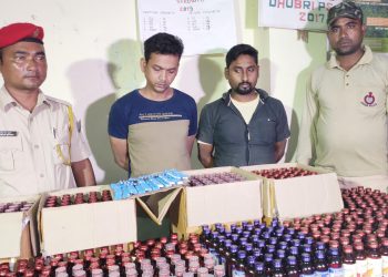 ৮ কাৰ্টন কফ চিৰাপ ড্ৰাগছ জাতীয় টেবলেটসহ দুজনক আটক