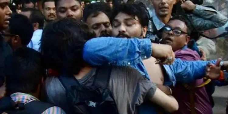Babul-Supriyo-Jadavpur-University-770x433
