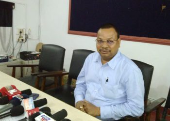 প্ৰদেশ কংগ্ৰেছ পৰা পদত্যাগ ড০ ৰঞ্জিত ডেকাৰ