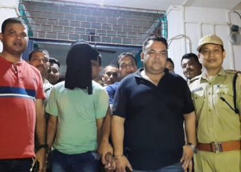 ছয়গাঁৱত ব্ৰাউন ছুগাৰসহ ড্ৰাগছ সৰবৰাহকাৰীক আটক