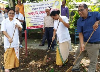 শিৱসাগৰত গান্ধী জয়ন্তীত ‘ৰাজসংহ’ৰ উদ্যোগত স্বচ্ছতা অভিযান