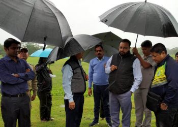 বৰষুণৰ মাজতে মাজুলীত জলসম্পদ মন্ত্ৰী কেশৱ মহন্তৰ মথাউৰি পৰিদৰ্শন