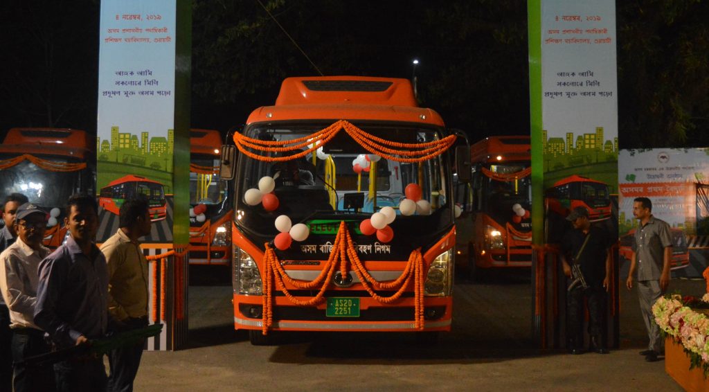 cm flag off electric buses (5)