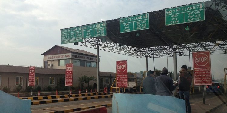 Toll_gate_National_Highway FASTag: MoRTH, NHAI to make road toll payment easy