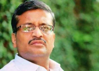 cost_of_honesty_ias_officer_ashok_khemka_transferred_yet_again_53rd_transfer_in_28_years_1574884095_725x725