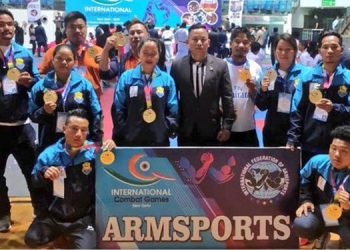 kiren-rijiju-arm-wrestlers-750x375