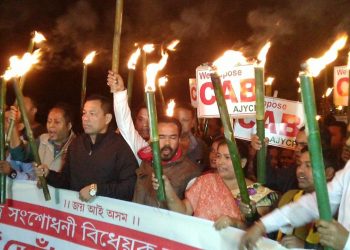 “বিজেপিৰ আচৰণৰ দৰেই অগপৰ আচৰণো একে”, হাতত জোঁৰ লৈ পলাশ চাংমাই