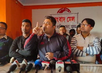 অসমৰ ৰাইজক ফিল্মফেয়াৰ এৱাৰ্ড বৰ্জনৰ আহ্বান বীৰ লাচিত সেনাৰ