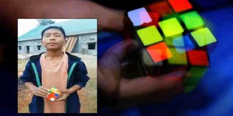rubik-cube-and-arunachal-boy