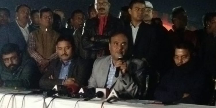 খানাপাৰাত হিমন্ত বিশ্বৰ সংবাদমেল। ৩ জানুৱাৰি, ২০২০-ত।