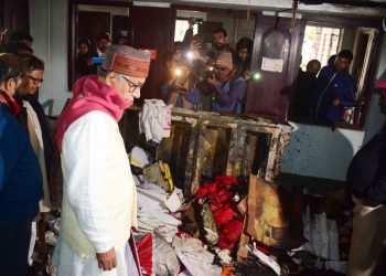 ত্ৰিপুৰাৰ মুখ্য মন্ত্ৰীৰ সমষ্টিত CPI (M)ৰ কাৰ্যালয়ত অগ্নিসংযোগ; বিজেপিৰ ওপৰত সন্দেহ