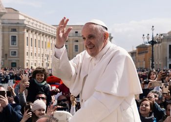 Will give you a kiss, but don't bite: Pope Francis to nun
