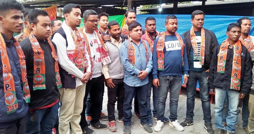 Students Join BJP at Biswanath