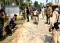 1police-personnel-make-curfew-violaters-hold-their-1002640