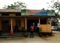 ল’কডাউনৰ মাজত পাঠশালাত ৬জনক গ্ৰেপ্তাৰ, মদৰ ভাতী উৎখাত