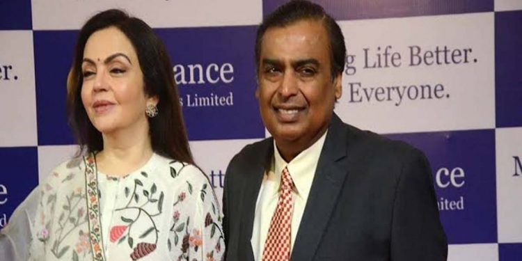 Mukesh-Ambai-and-Nita-Ambani.-Image-credit-Twitter-1140x570