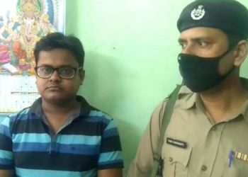 ক’ৰ’না ভাইৰাছ সম্পৰ্কে ভুৱা ফে’চবুক প’ষ্ট দিয়া যুৱকক গ্ৰেপ্তাৰ