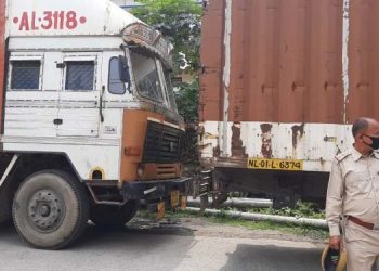 Assam: Illegal Arunachali liquors worth Rs 35 lakh seized in Mangaldai