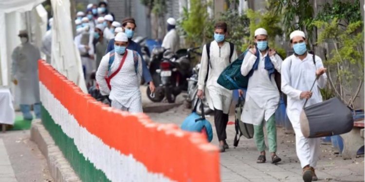 People-found-positive-for-COVID19-being-taken-to-hospital.-Image-credit-www.indiatoday.in_-1140x570