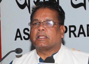 বহিঃৰাজ্যত আৱদ্ধ ছাত্ৰ-ছাত্ৰীক নিজ ৰাজ্যলৈ ঘুৰাই অনাৰ বাবে মন্ত্ৰী হিমন্ত বিশ্ব শৰ্মাক আহ্বান ৰিপুন বৰাৰ