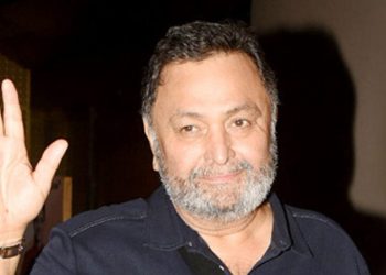 rishi-kapoor-returns-to-india-after-11-months-920x518
