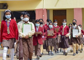 স্কুল-কলেজ খোলাৰ ক্ষেত্ৰত এতিয়াও একো সিদ্ধান্ত লোৱা নাই গৃহ মন্ত্ৰ্যালয়ে