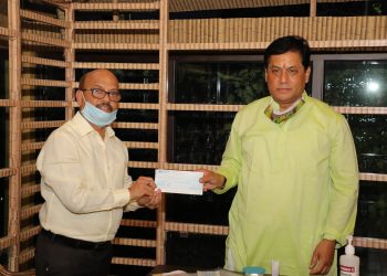 মুখ্য মন্ত্ৰীৰ সাহায্য পুঁজিলৈ অসম বিধানসভাৰ অধ্যক্ষই আগবঢ়ালে ১.৫০ লাখ টকা
