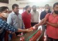 লাকী গগৈৰ প্ৰশংসনীয় কাৰ্য; শিৱসাগৰত সাংবাদিকৰ মাজত বিতৰণ মাস্ক আৰু চেনিটাইজাৰ