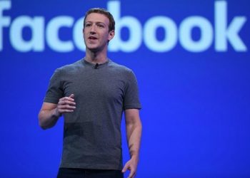 449423-mark-zuckerberg-facebook-f8-developers-conference-facebook