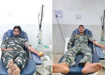 সংঘৰ্ষত আঘাতপ্ৰাপ্ত নক্সাল বিদ্ৰোহীৰ জীৱন ৰক্ষাৰ বাবে ৰক্তদান চি আৰ পি এফৰ জোৱানৰ