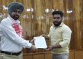 কোভিড-১৯ৰ ভেক্সিন পৰীক্ষাৰ বাবে হোজাই যুৱকে আগবঢ়াইছে নিজৰ শৰীৰ