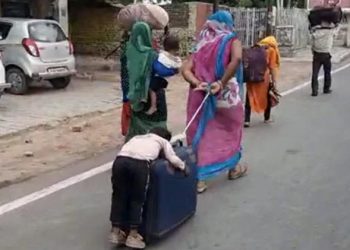 Baby-sleeps-on-trolley