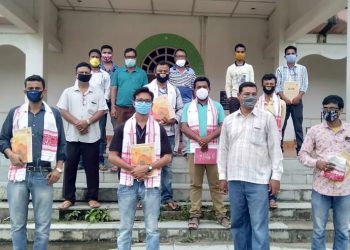 নগাঁও জিলা হাইস্কুল শিক্ষক সংস্থাৰ উদ্যোগত পুৰণিগুদামত সাংবাদিকক সম্বৰ্ধনা