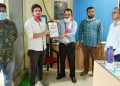 টীয়ক শাখা SBIৰ মহাপ্ৰবন্ধক গৌতম হাজৰিকাক আঞ্চলিক ছাত্ৰ সন্থাৰ বিদায় সম্বৰ্ধনা
